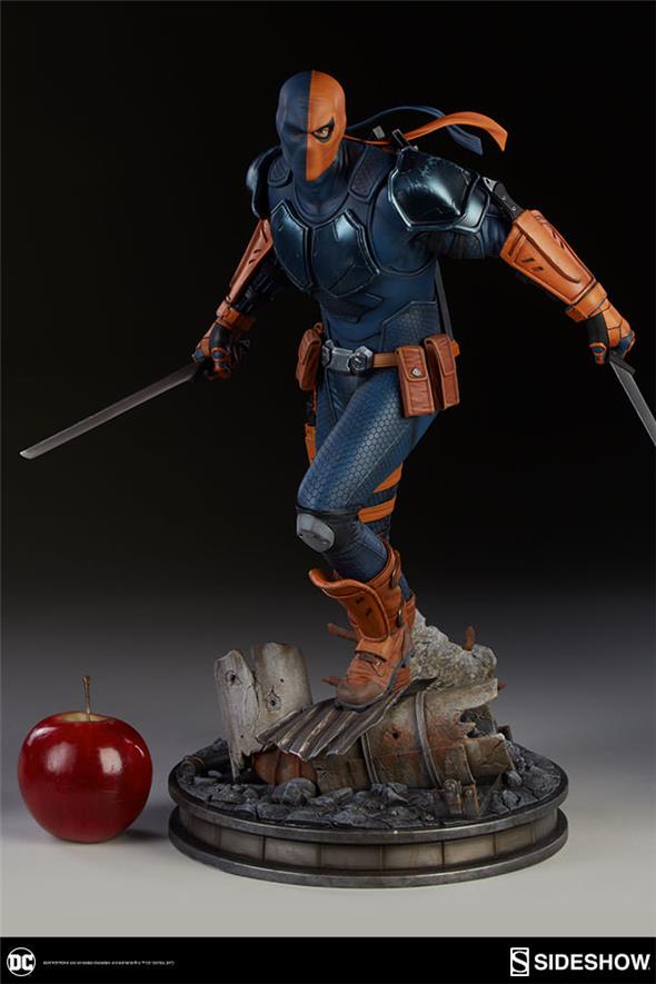 DEATHSTROKE PREMIUM FORMAT