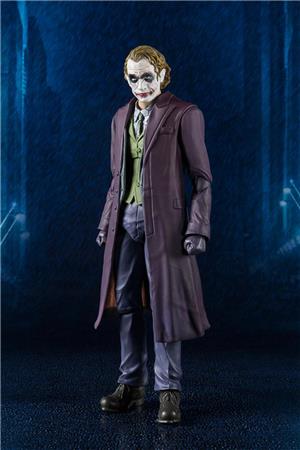 bandai-sh-figuarts-dark-knight-joker