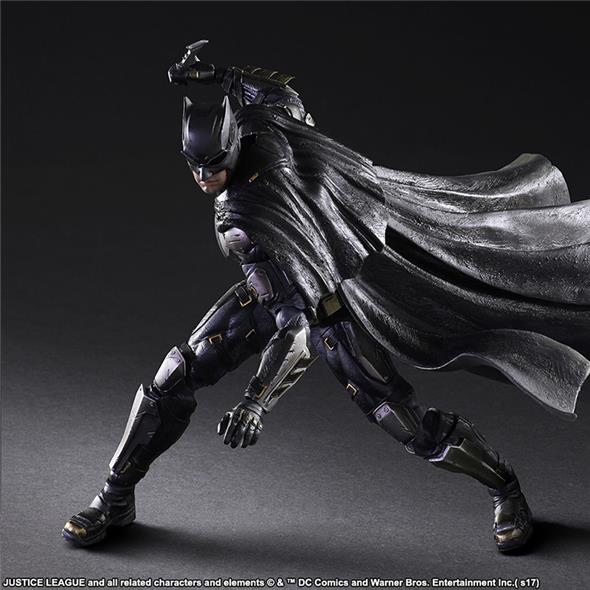 PLAY ARTS KAI - JUSTICE LEAGUE BATMAN TACTICAL SUIT