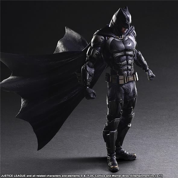 PLAY ARTS KAI - JUSTICE LEAGUE BATMAN TACTICAL SUIT