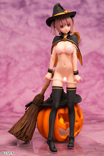 HALLOWEEN SHOJO STATUE