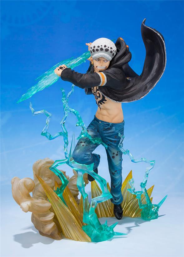 FIGUARTS ZERO - ONE PIECE TRAFALGAR LAW GAMMA KNIFE