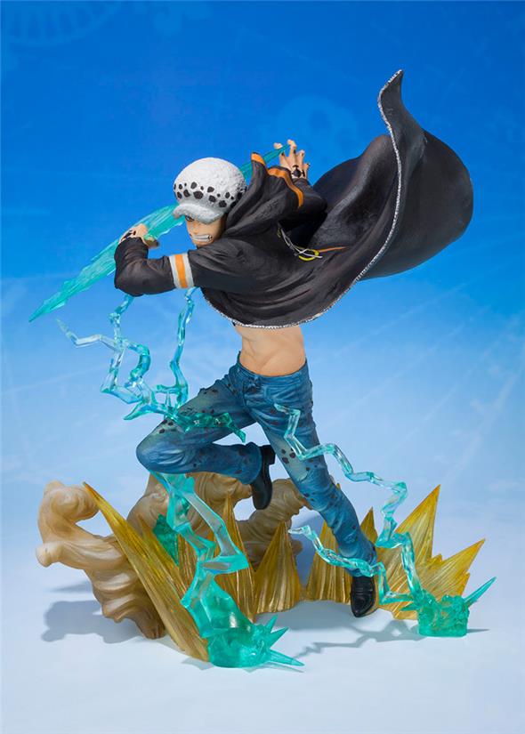 FIGUARTS ZERO - ONE PIECE TRAFALGAR LAW GAMMA KNIFE