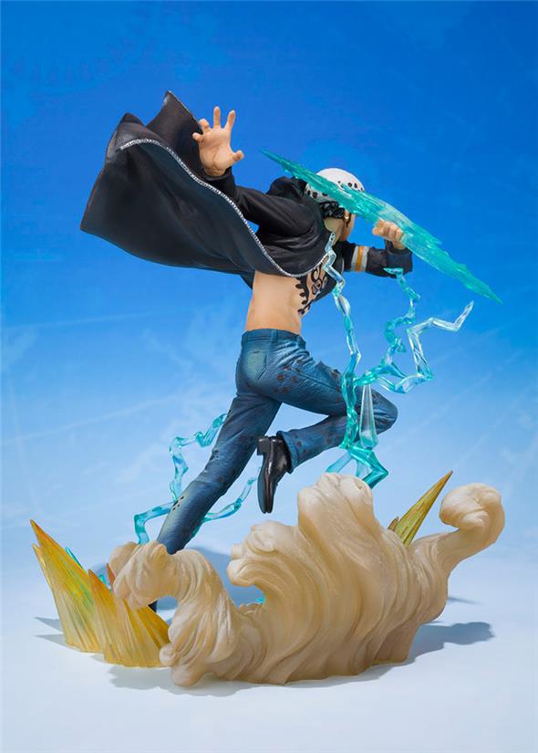 FIGUARTS ZERO - ONE PIECE TRAFALGAR LAW GAMMA KNIFE