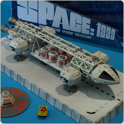 SPACE 1999 EAGLE FREIGHT DIE CAST DELUXE