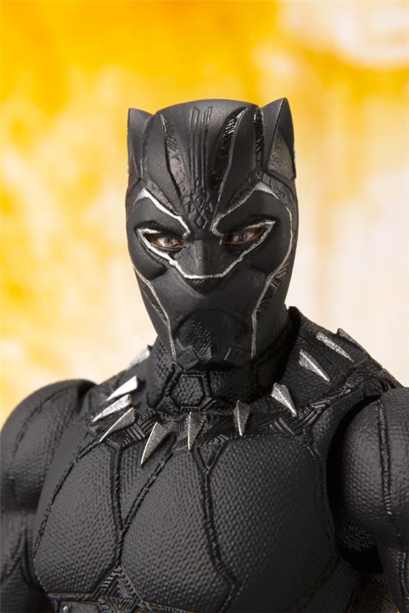 S.H. FIGUARTS - AVENGERS: INFINITY WAR BLACK PANTHER & TAMASHII EFFECT ROCK