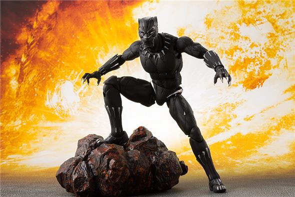 S.H. FIGUARTS - AVENGERS: INFINITY WAR BLACK PANTHER & TAMASHII EFFECT ROCK