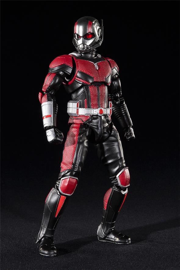 S.H. FIGUARTS - ANT-MAN & WASP ANTMAN PIÙ ANT DLX SET