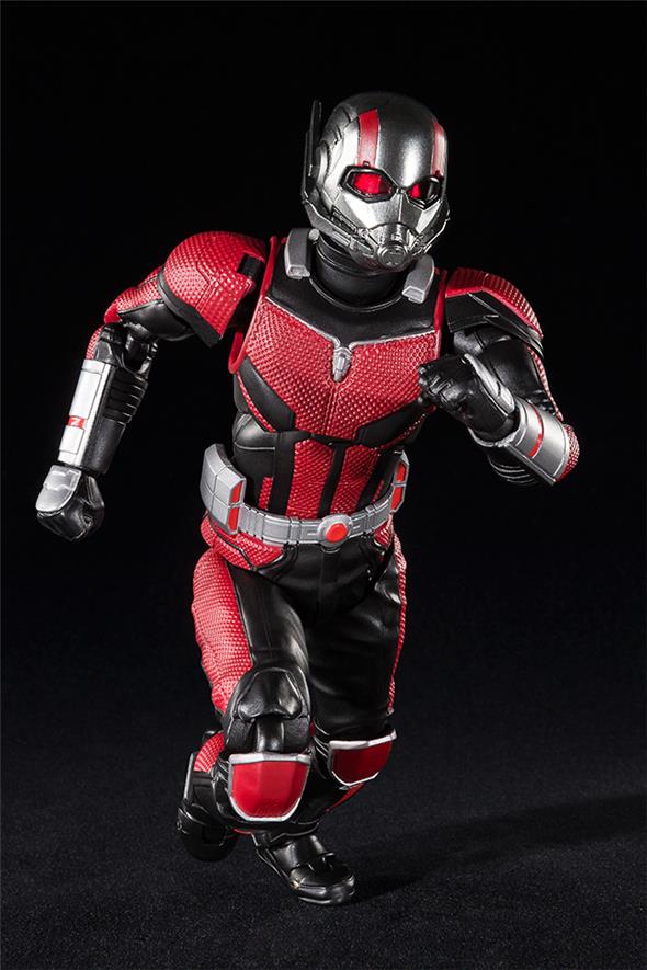 S.H. FIGUARTS - ANT-MAN & WASP ANTMAN PIÙ ANT DLX SET