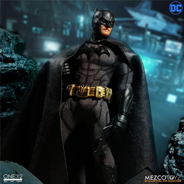 ONE12 COLLECTIVE - BATMAN SOVEREIGN KNIGHT CLOTH