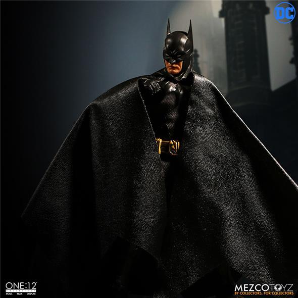 ONE12 COLLECTIVE - BATMAN SOVEREIGN KNIGHT CLOTH