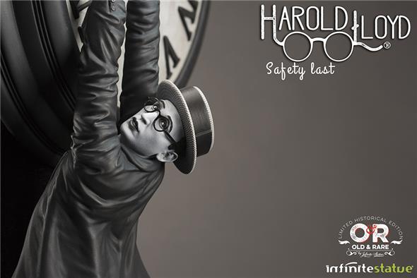 HAROLD LLOYD OLD & RARE STATUE