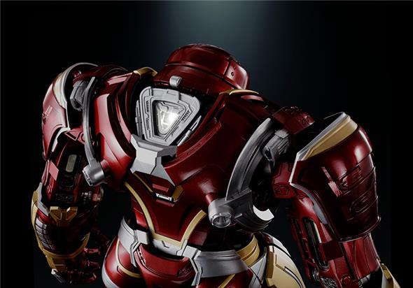 AVENGERS INFINITY WAR - HULBUSTER MK-2 CHOGOKIN