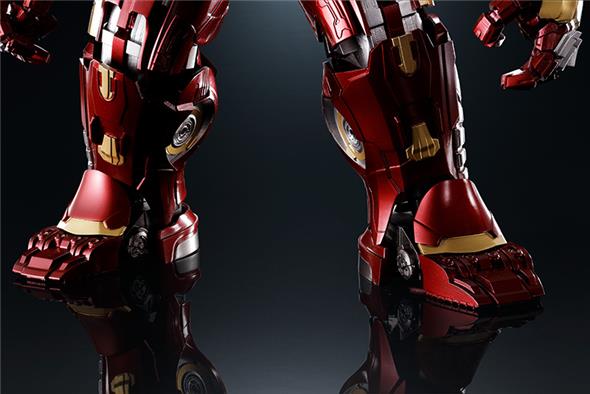 AVENGERS INFINITY WAR - HULBUSTER MK-2 CHOGOKIN