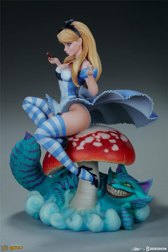 FAIRYTALE FANTASIES COLLECTION: ALICE IN WONDERLAND STATUE