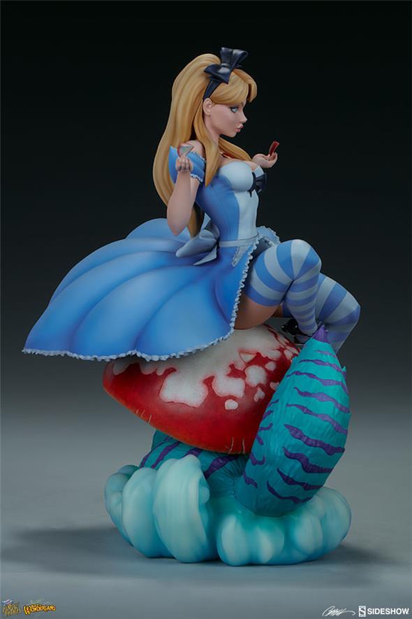 FAIRYTALE FANTASIES COLLECTION: ALICE IN WONDERLAND STATUE