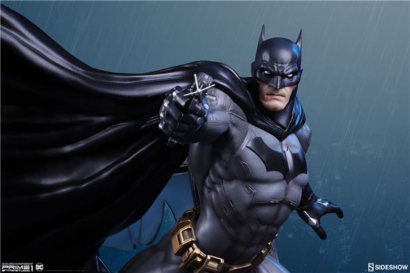 DC COMICS: JUSTICE LEAGUE NEW 52 - BATMAN STATUE