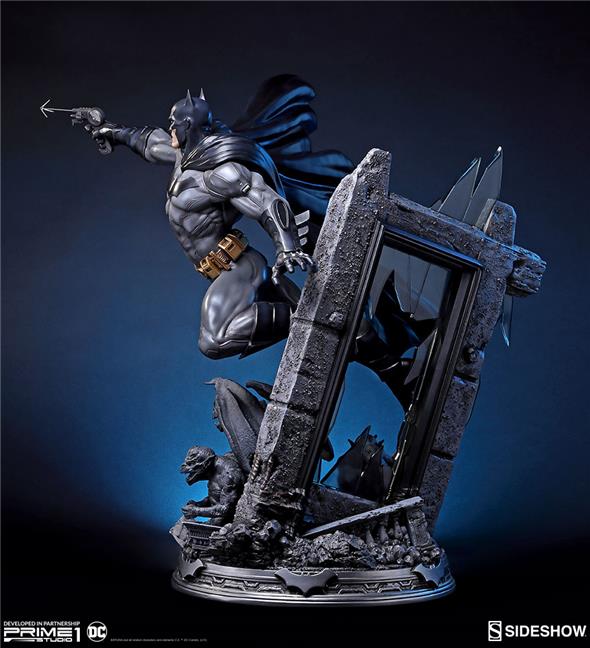 DC COMICS: JUSTICE LEAGUE NEW 52 - BATMAN STATUE