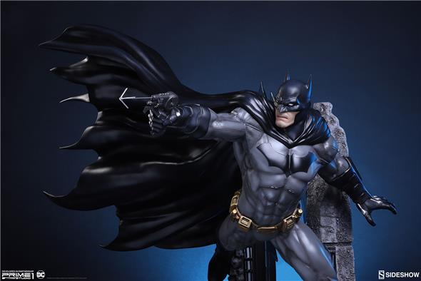 DC COMICS: JUSTICE LEAGUE NEW 52 - BATMAN STATUE