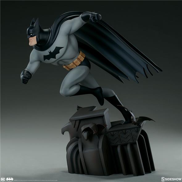 DC COMICS: BATMAN ANIMATED SERIES - BATMAN STATUE