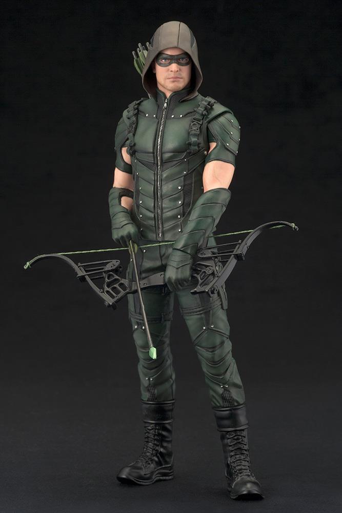 GREEN ARROW STATUE