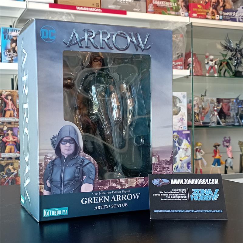 GREEN ARROW STATUE