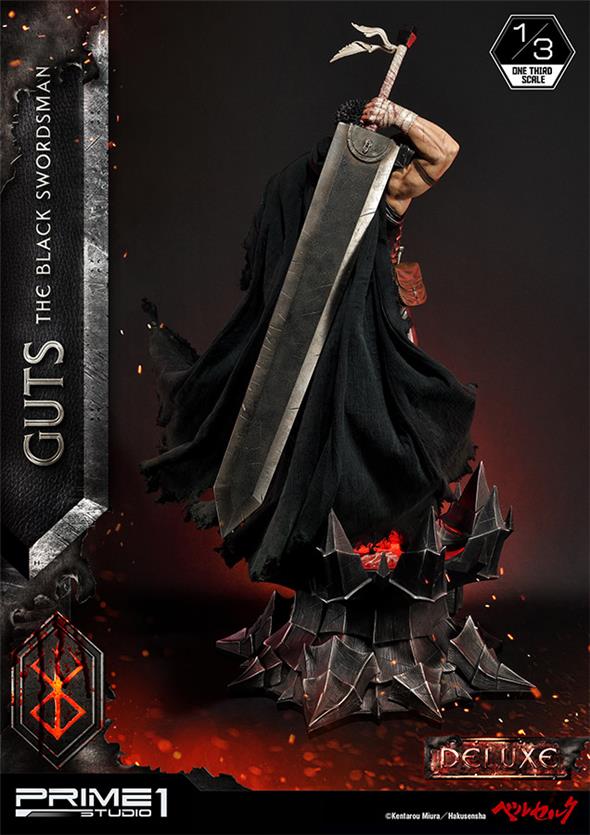 BERSERK GUTS BLACK SWORDSMAN 1/3 DLX STATUE