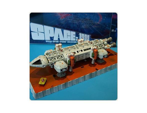 SPACE 1999 NEW ADAM NEW EVE DIE CAST