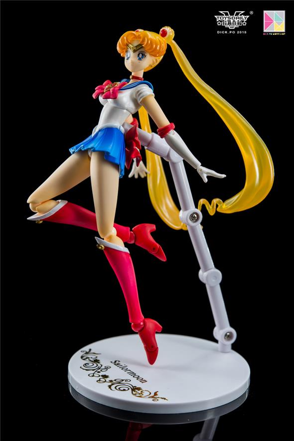 Sailor Moon S: Sailor Moon Action Figure - 13985 05