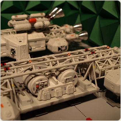 SPACE 1999 MOONBASE DOUBLE EAGLE HANGAR