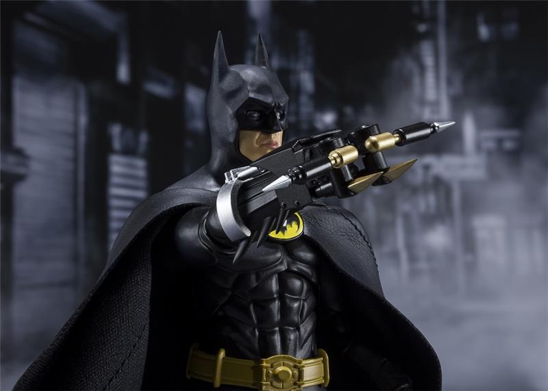 S.H. FIGUARTS - BATMAN 1989