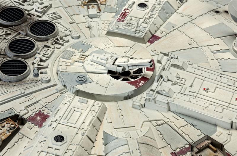 1/72 STAR WARS MILLENNIUM FALCON (CLASSIC)