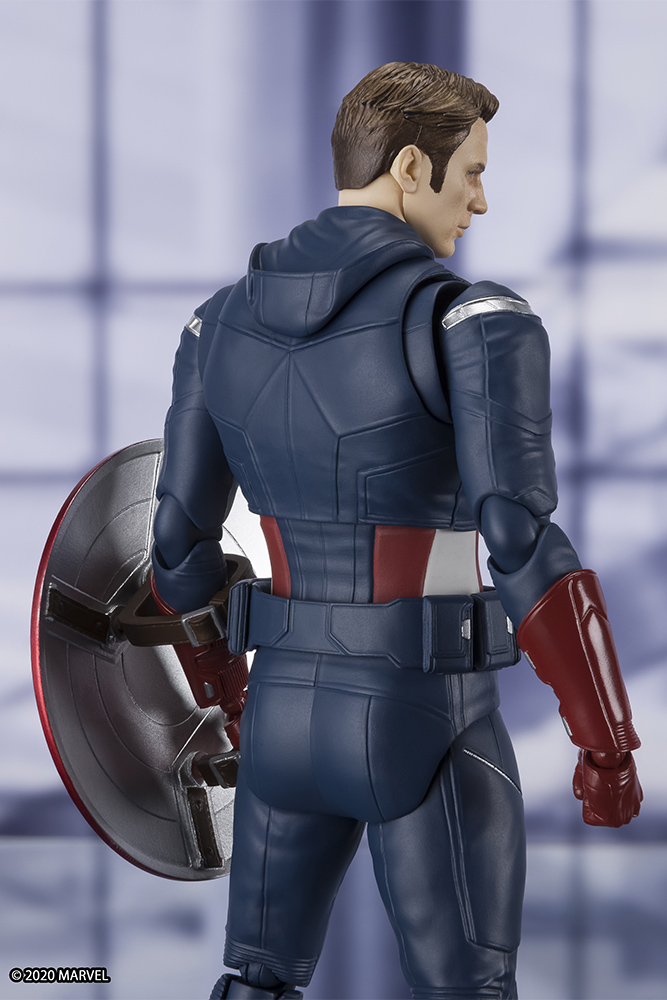 S.H. FIGUARTS - AVENGERS ENDGAME CAP AMERICA VS CAP