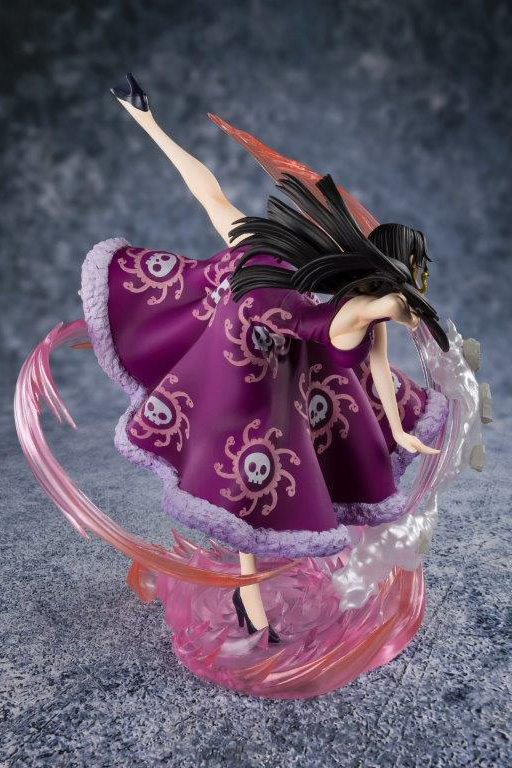 FIGUARTS ZERO - ONE PIECE BOA HANCOCK PAR.WAR FIGURE