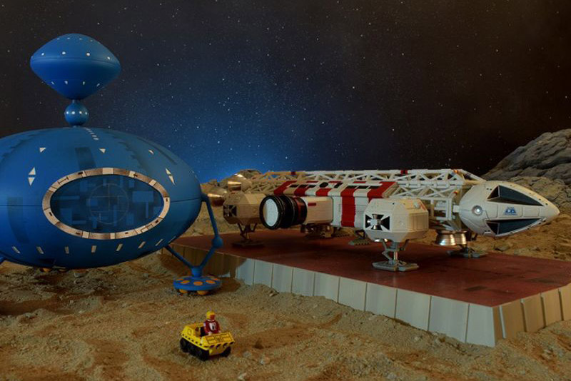 SPACE 1999 EARTHBOUND EAGLE SET