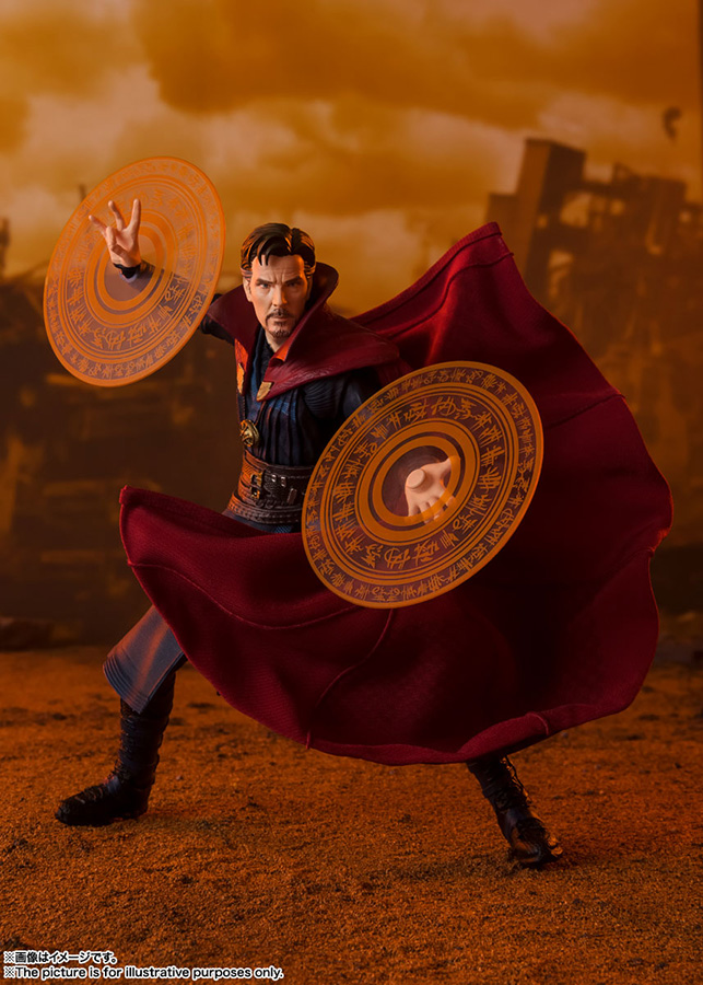 S.H. FIGUARTS - AIW DOCTOR STRANGE BATTLE ON TITAN