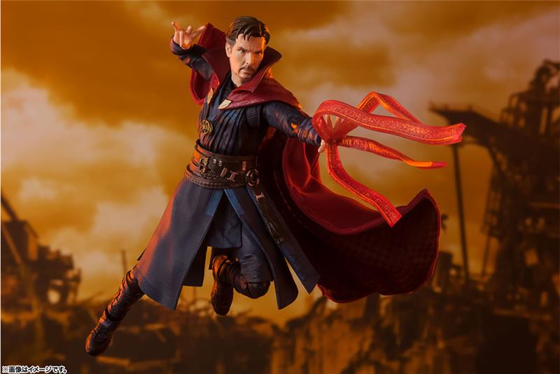 S.H. FIGUARTS - AIW DOCTOR STRANGE BATTLE ON TITAN