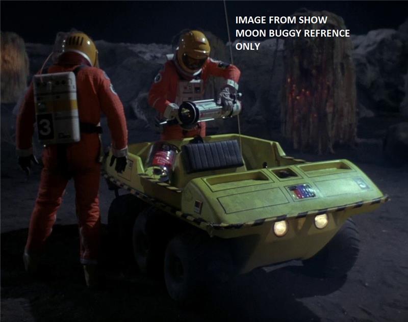 SPACE 1999 ALAN CARTER WITH MOON BUGGY DLX