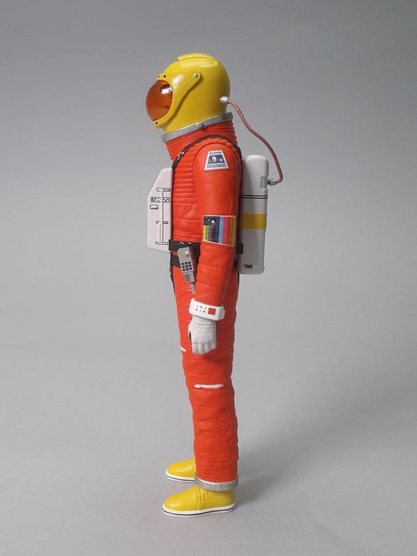 SPACE 1999 COMM KOENIG IN SPACESUIT