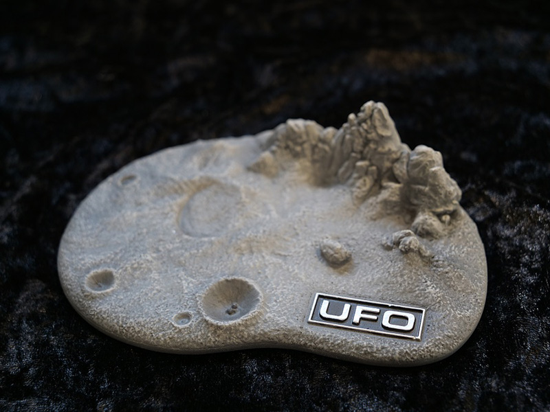 UFO SAUCER+LUNAR SURFACER DIECAST