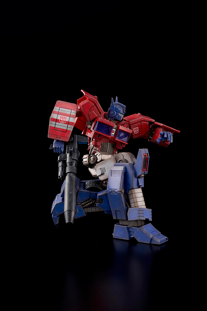 TRANSFORMERS FURAI ACT OPTIMUS PRIME IDW