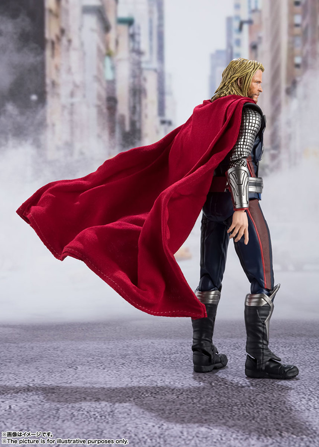 S.H. FIGUARTS - AVENGERS ASSEMBLE THOR