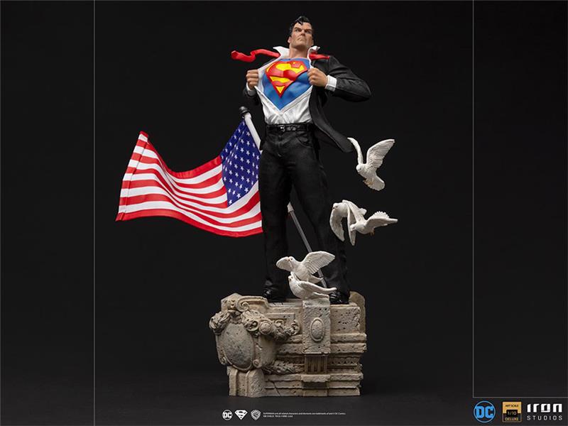 1/10 IRON STUDIOS - SUPERMAN CLARK KENT DLX ART STATUE