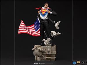 iron-studios-iron-studios-superman-clark-kent-dlx-art-statue