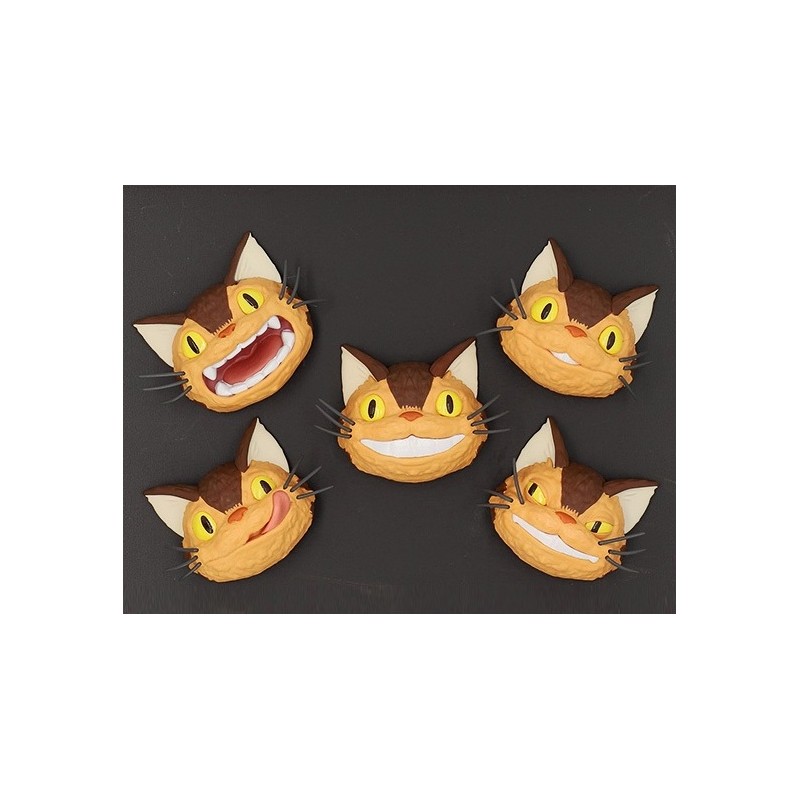 TOTORO CATBUS FACES MAGNETS DISPLAY (6)