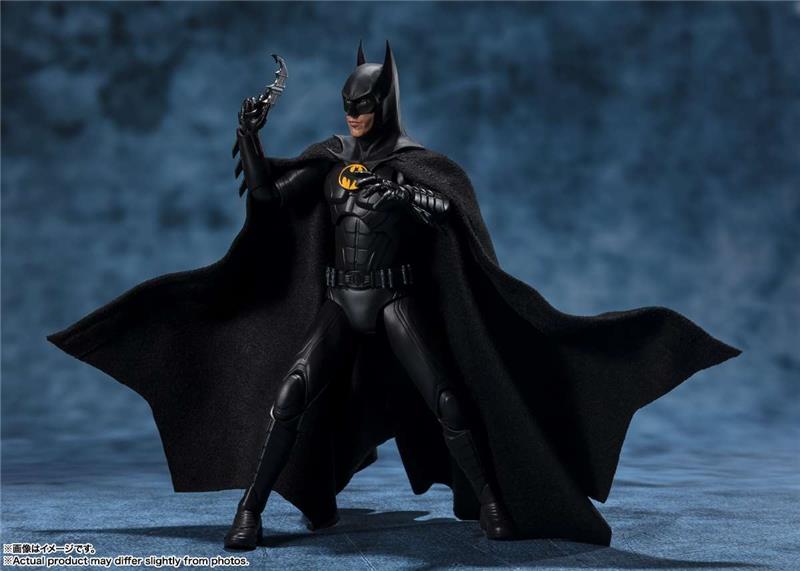 S.H. FIGUARTS - THE FLASH MOVIE BATMAN