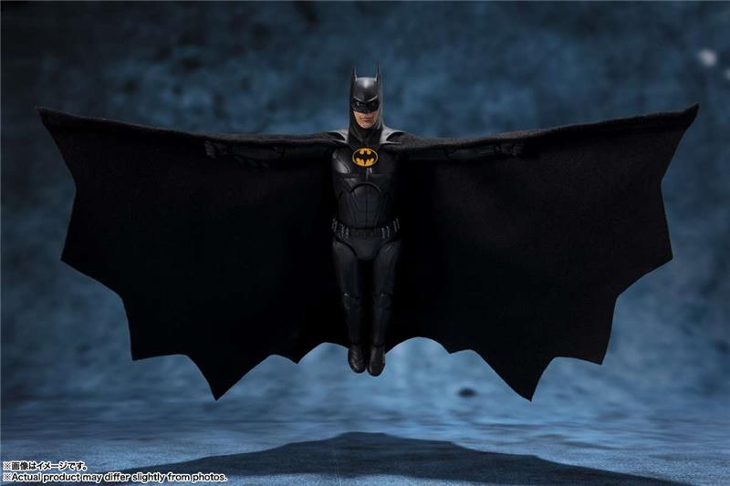 S.H. FIGUARTS - THE FLASH MOVIE BATMAN