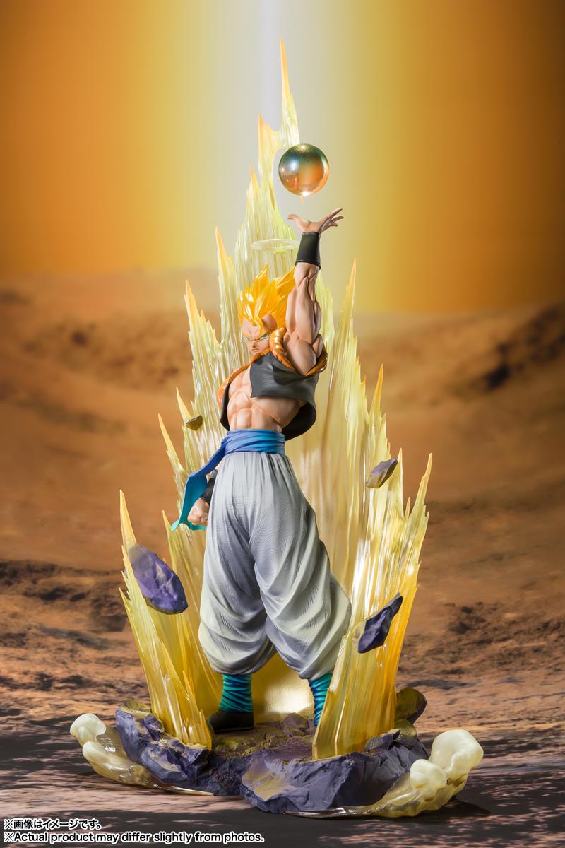 FIGUARTS ZERO - DRAGON BALL Z SUPER SAIYAN GOGETA RESURRECT 2023 EXCL