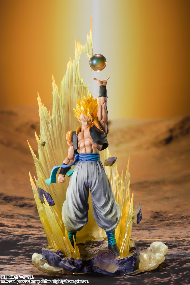 FIGUARTS ZERO - DRAGON BALL Z SUPER SAIYAN GOGETA RESURRECT 2023 EXCL