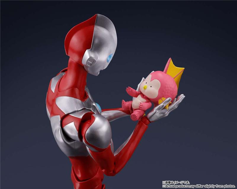 S.H. FIGUARTS - ULTRAMAN: RISING ULTRAMAN & EMI